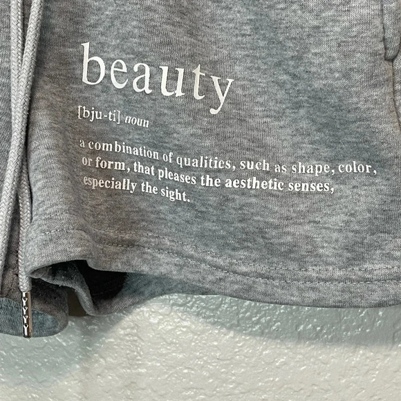 EUC Grey Casual Elastic Waist Drawstring Mini Jogger Shorts Size XS - Picture 3 of 4